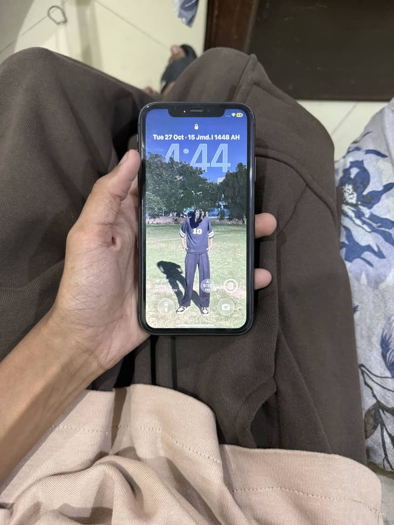 Apple iPhone 11 3