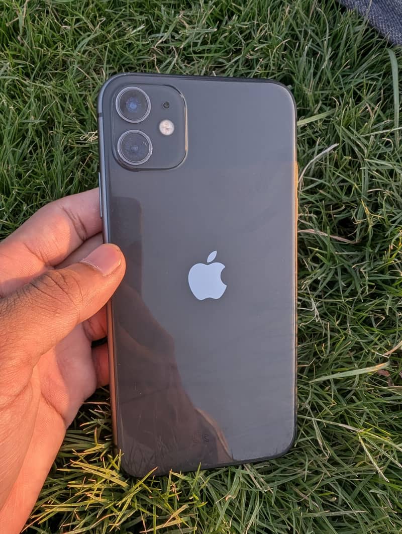 Apple iPhone 11 0