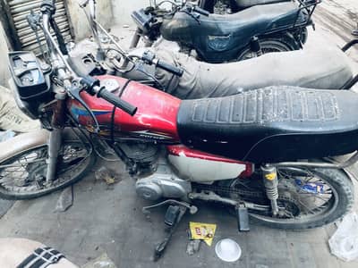 united 125