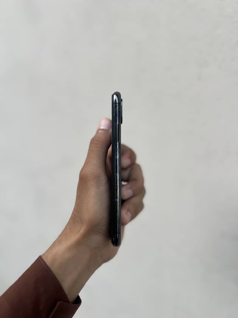 IPhone X (PTA Approved) 4