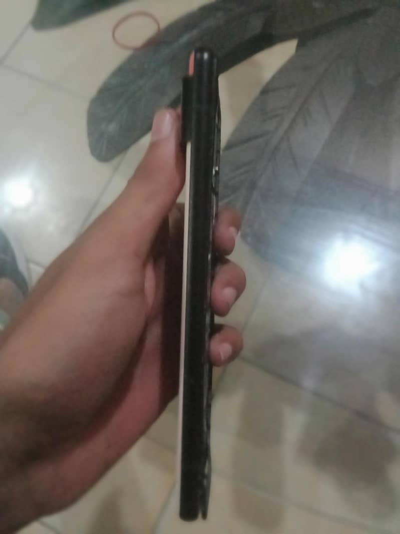 Google Pixel 6a 1