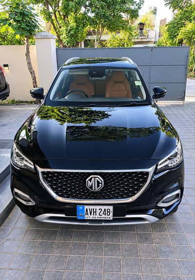 MG HS 2021