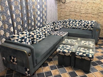 L shape sofa with table
