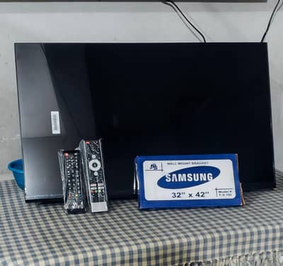 32" Smart LED TV