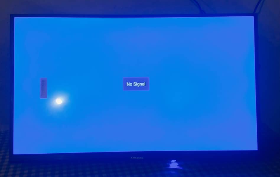32" Smart LED TV 3