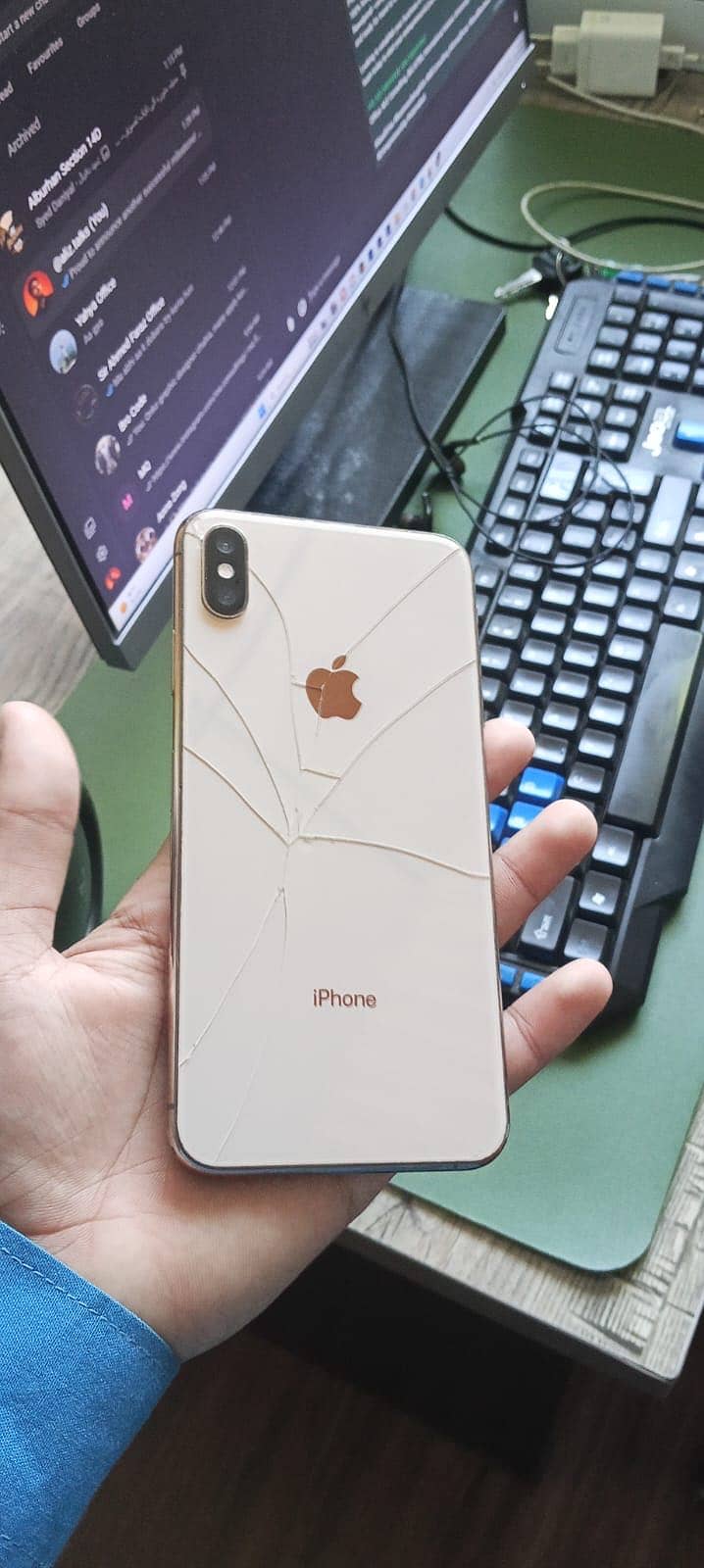 Apple iPhone XS Max 6