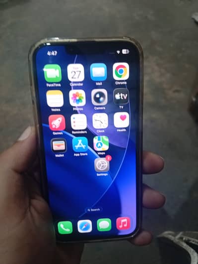 Apple iPhone 13