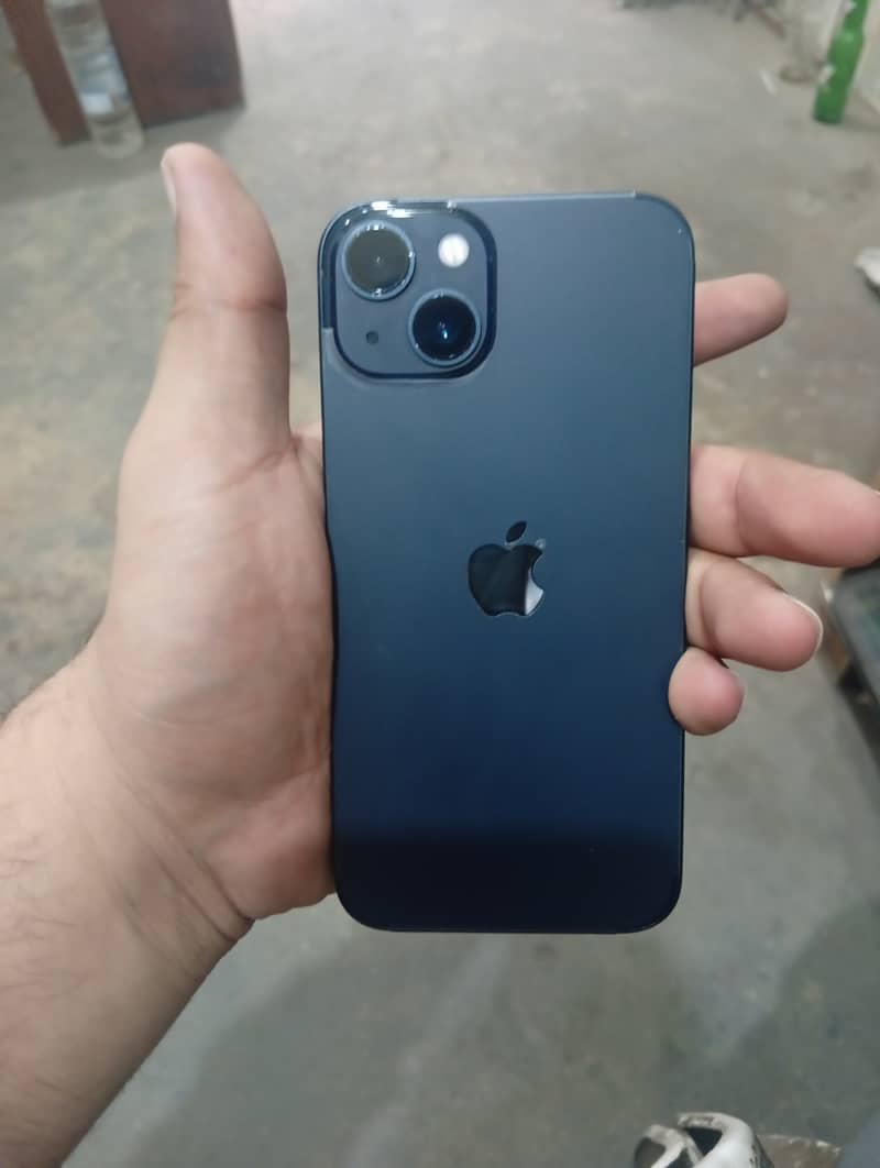 Apple iPhone 13 2
