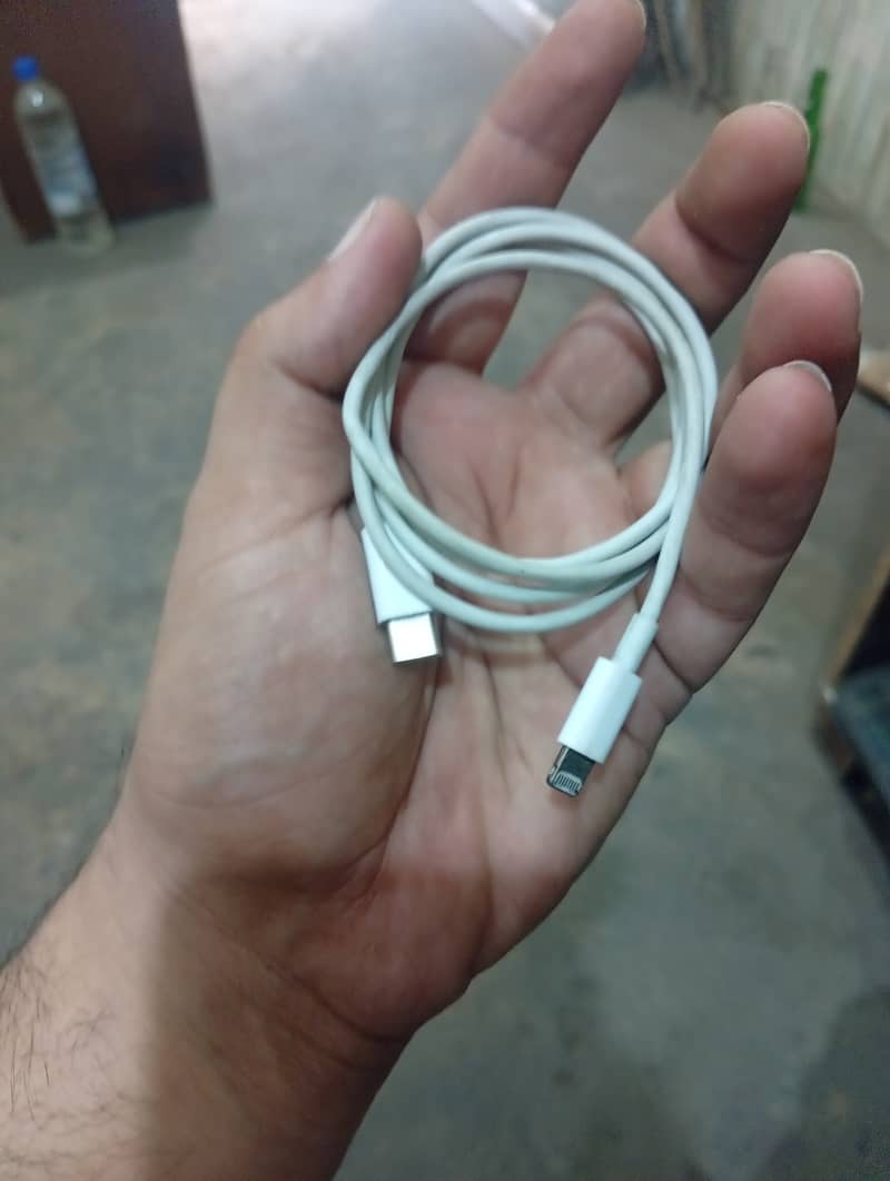 Apple iPhone 13 8