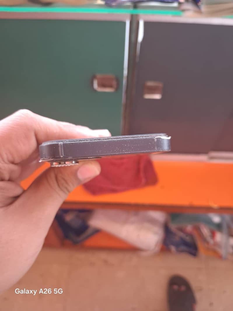 Apple iPhone 12 mini 6