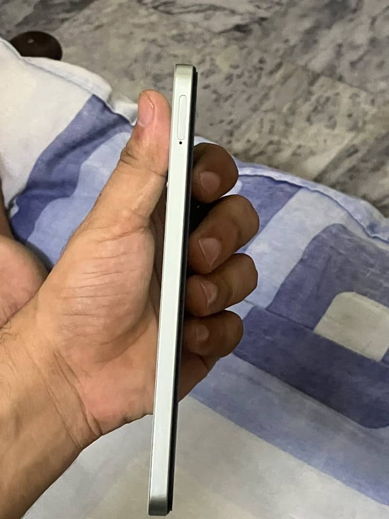 Realme Note 60x 1