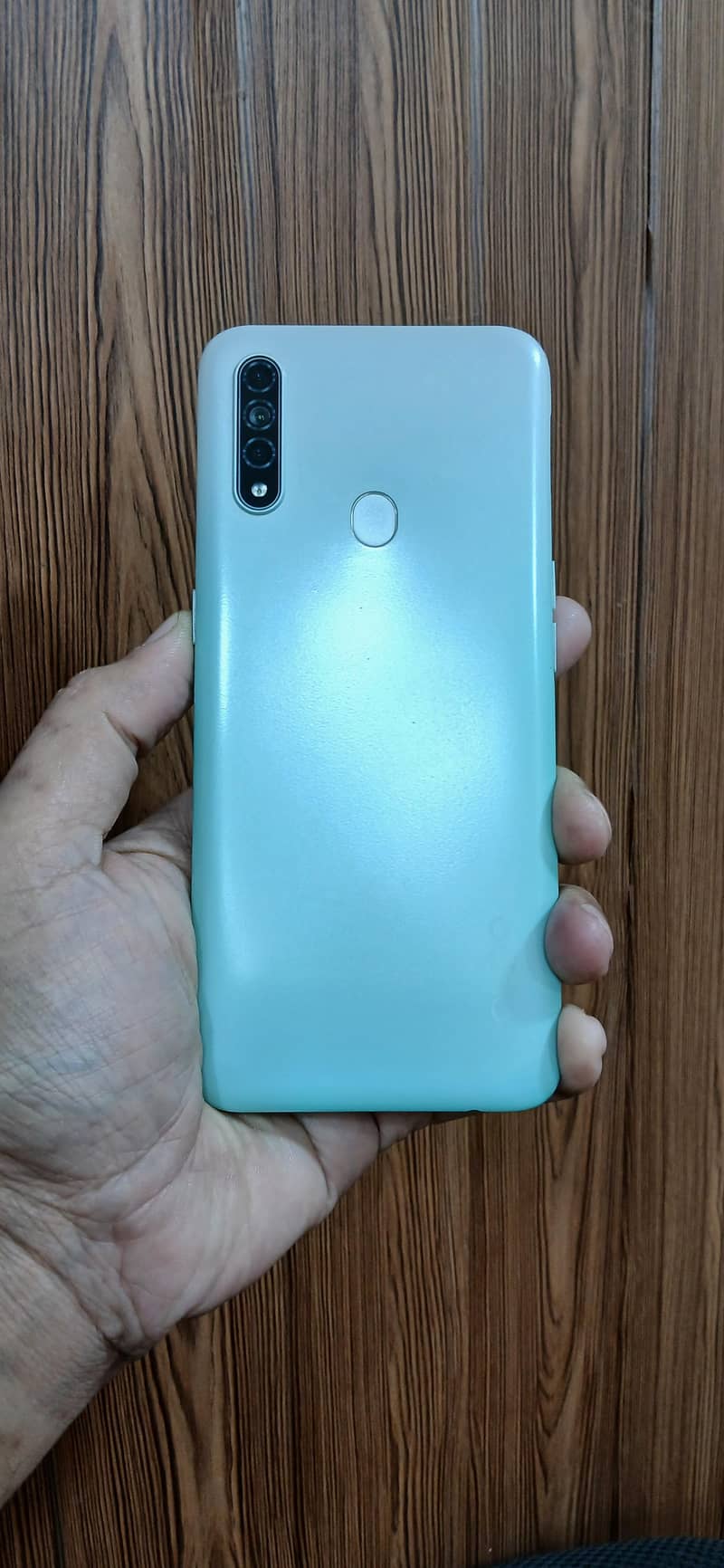 OPPO A31 0