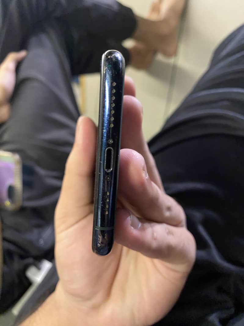Apple iPhone 11 Pro Max 5