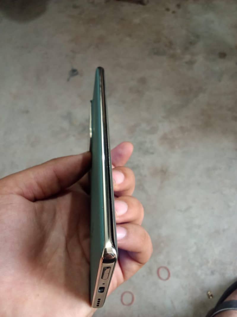 Infinix Zero 30 4