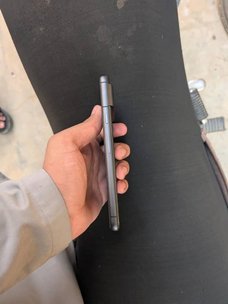Google Pixel 8 3