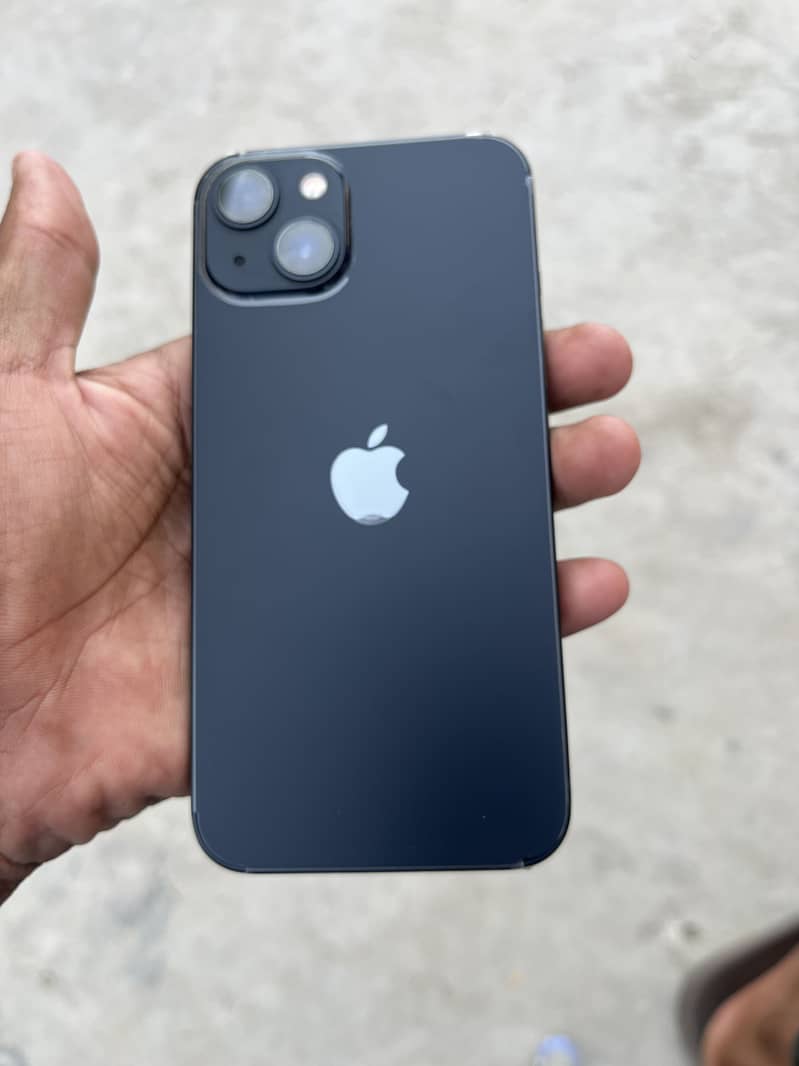 Apple iPhone 13 0