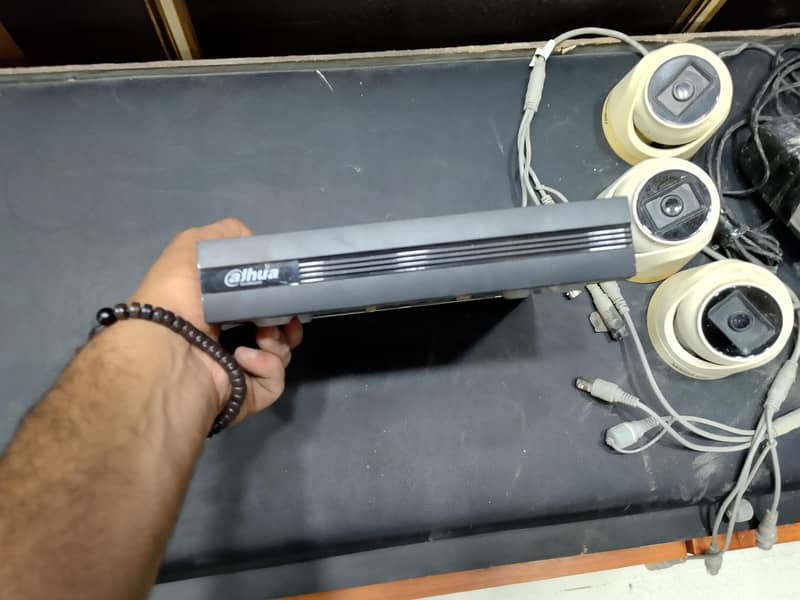 CCTV Camera System Complete Set with DVR 2