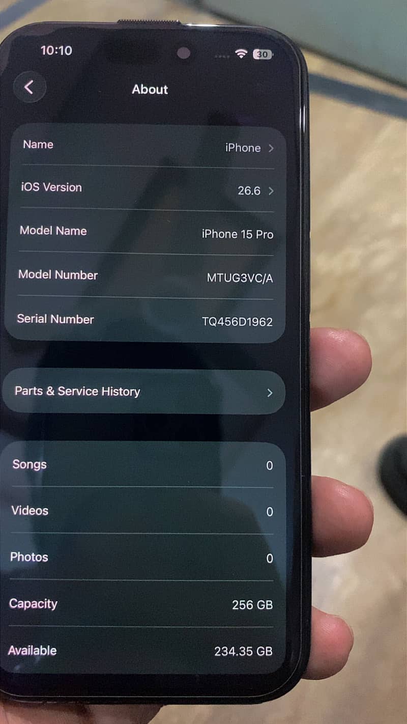 Apple iPhone 15 Pro 4