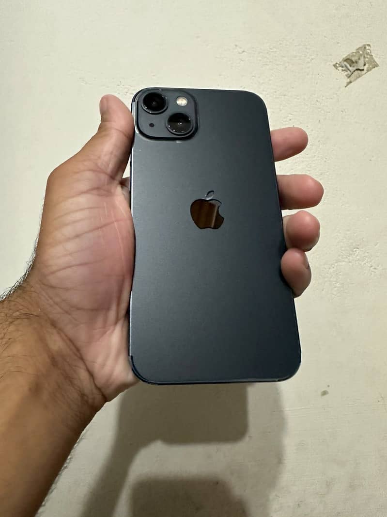 Apple iPhone 13 2