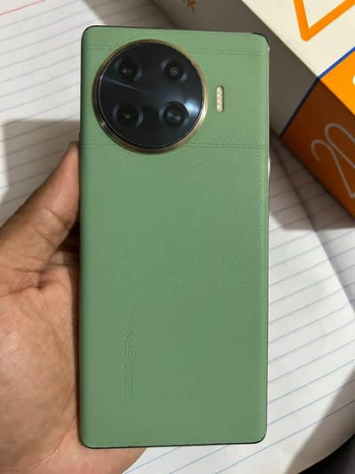 Tecno Spark 20 Pro Plus