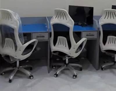 Workstation 4 by 2 per peron 50k final electric wiring bhi hoi ha kam