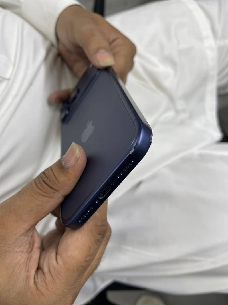 Apple iPhone 17 Pro Max 0