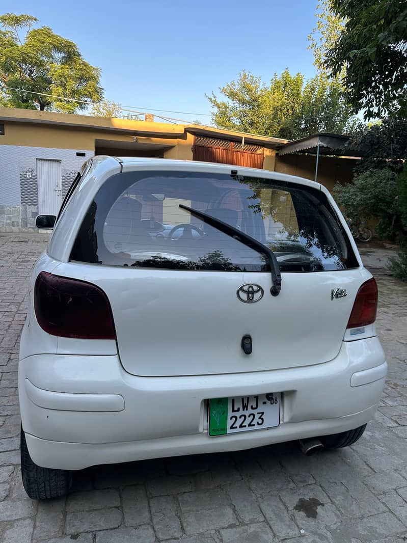 Toyota Vitz 2002 5