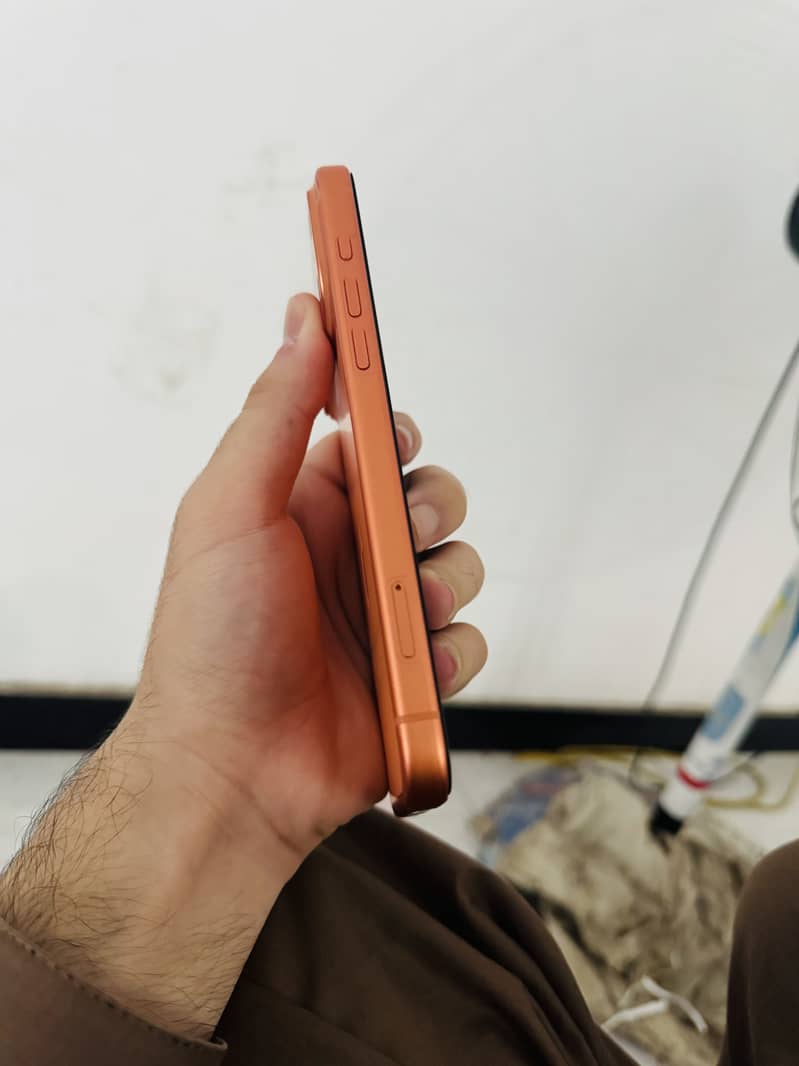 Apple iPhone 17 Pro Max 3