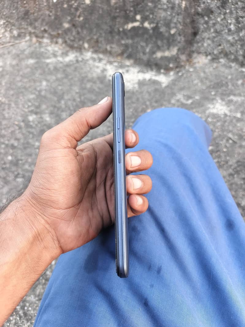 Tecno Spark 8C 1