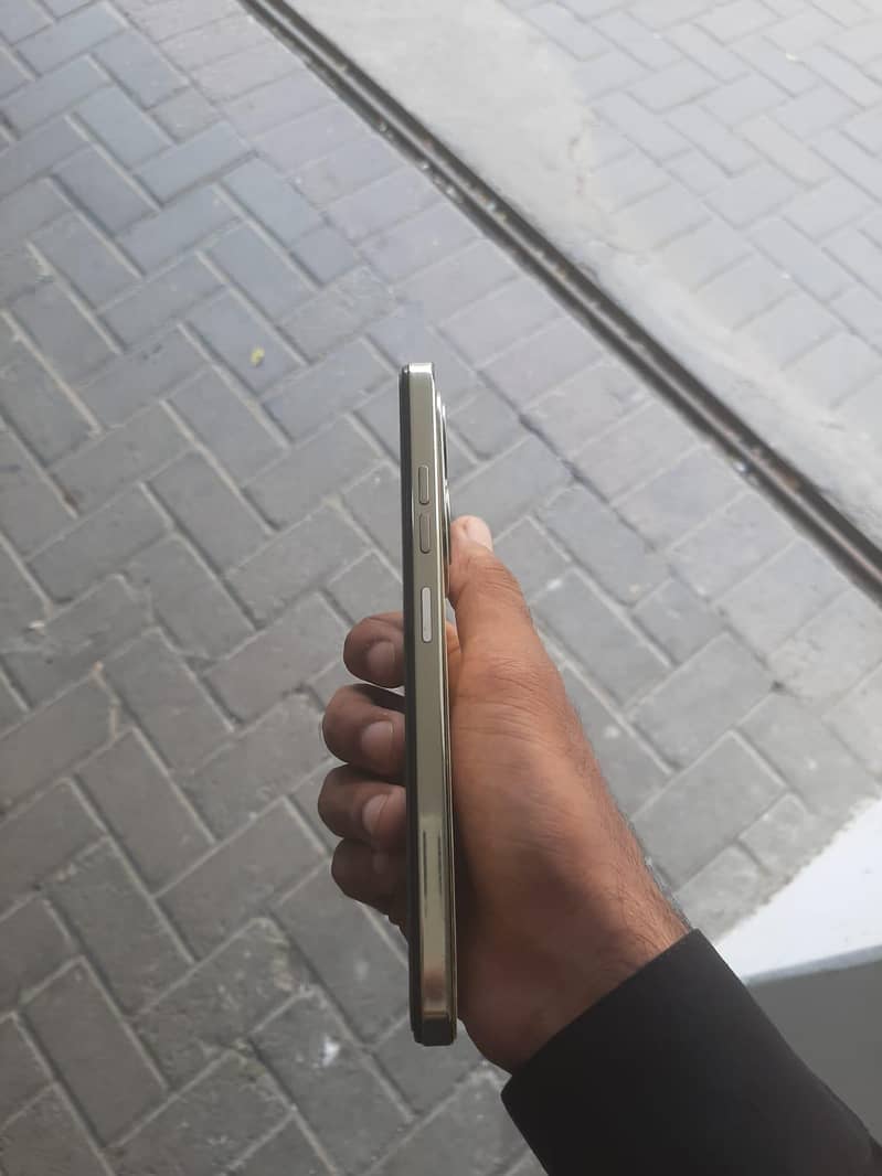 Tecno Spark 20 1