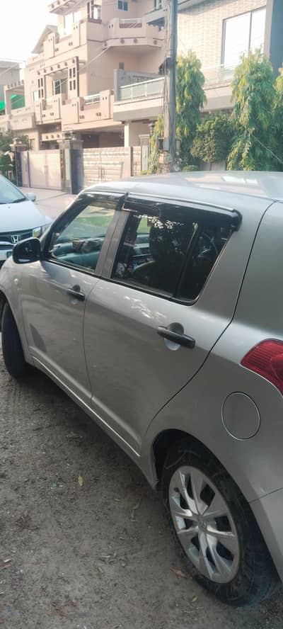 Suzuki Swift 2013