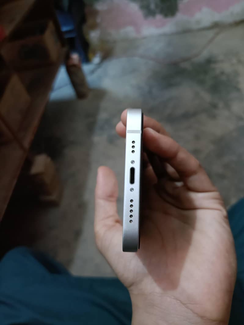 Apple iPhone 12 5