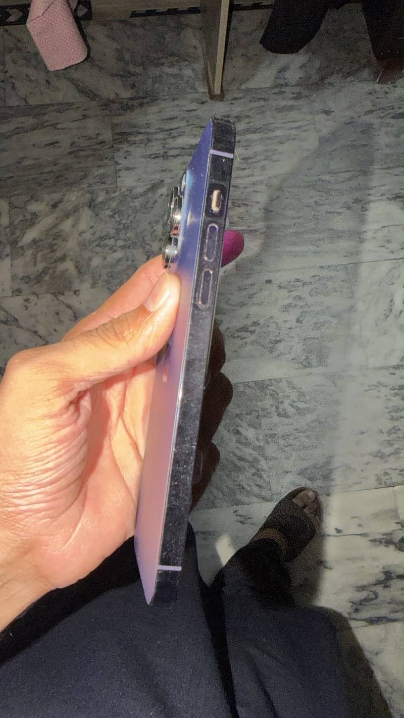 Apple iPhone 14 Pro Max 2