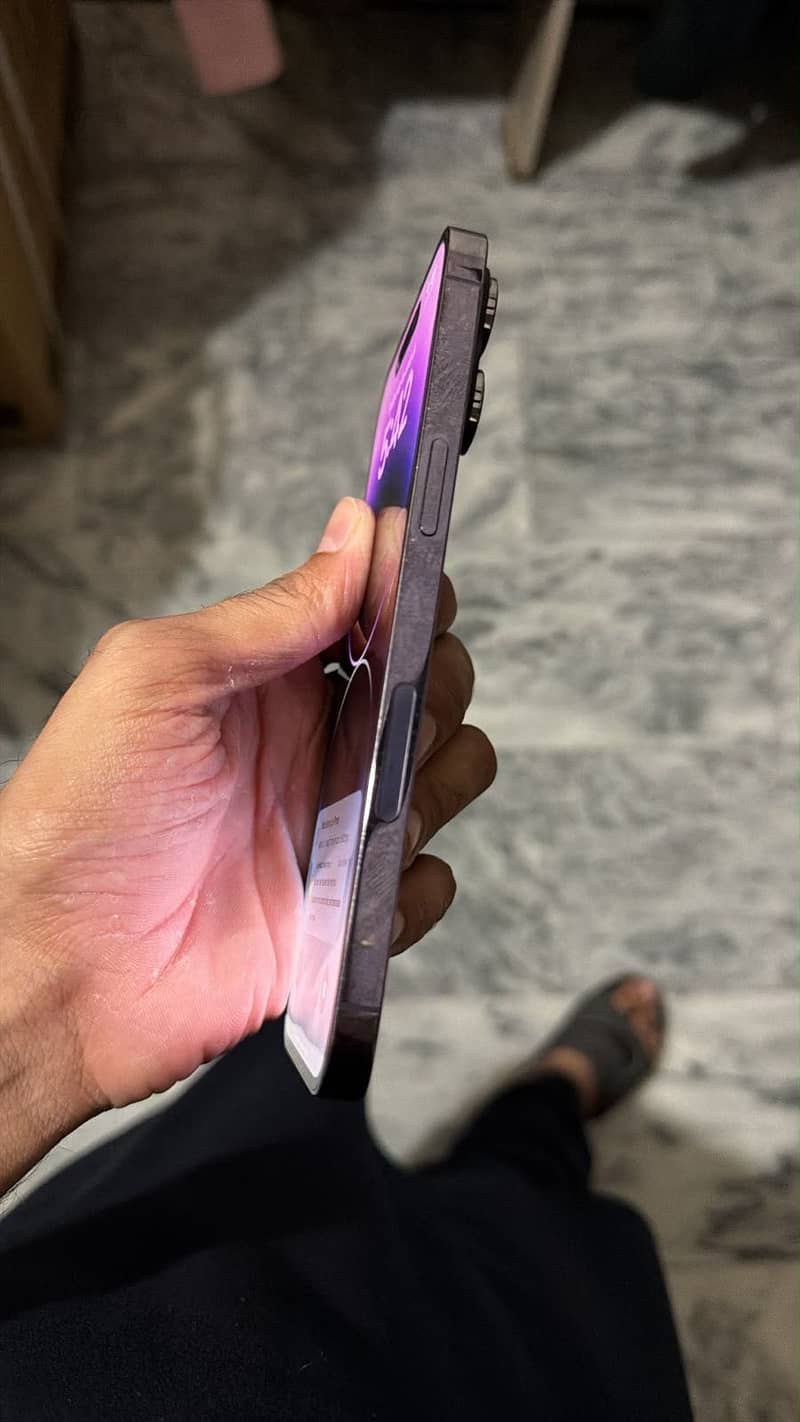 Apple iPhone 14 Pro Max 3