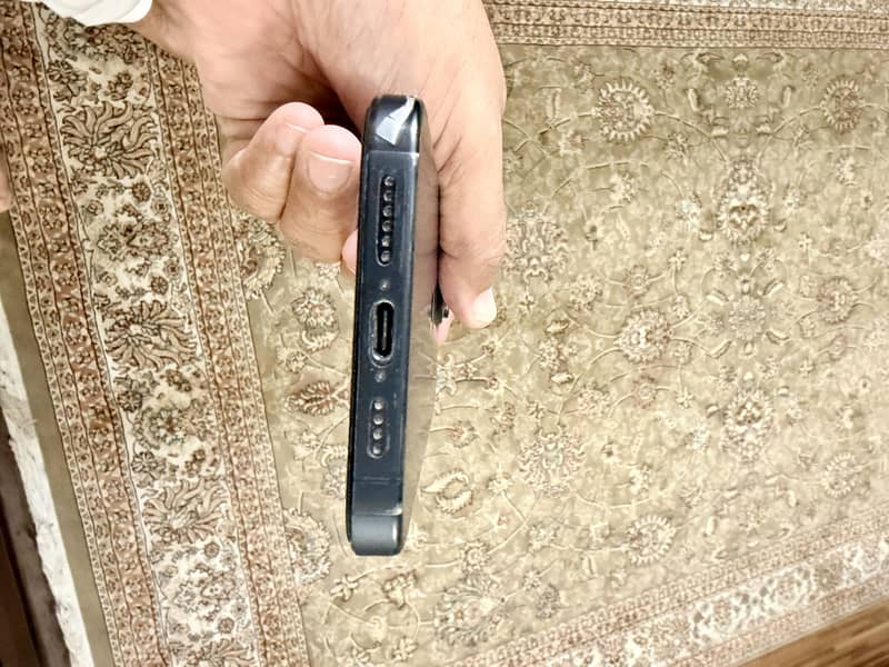 Apple iPhone 15 Pro Max, 256 GB, Dual eSIM 5