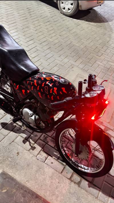 Suzuki 150 fully modified