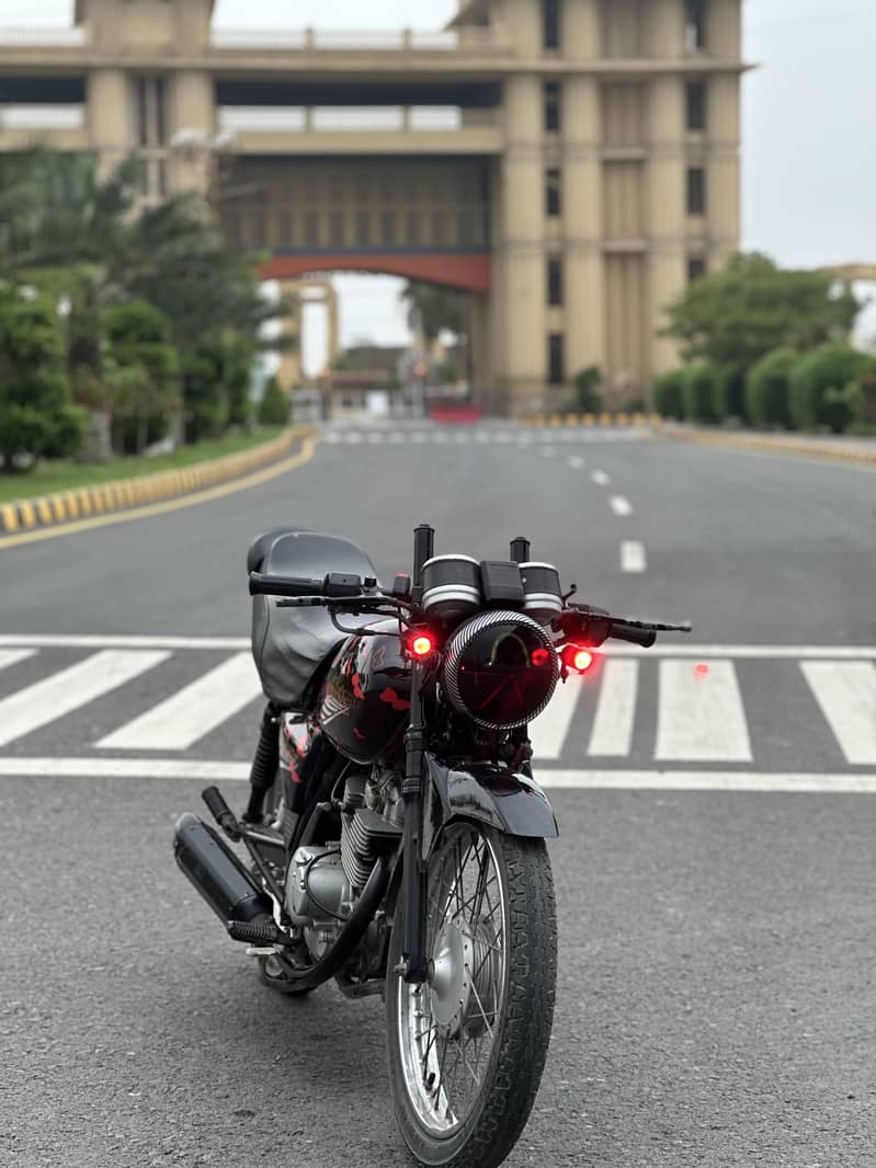 Suzuki 150 fully modified 2