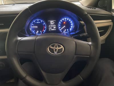 Toyota Corolla Altis grande 2015 1.8 manual