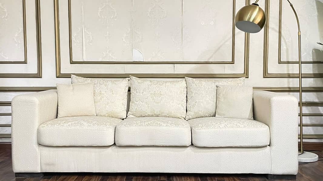 Complete Sofa set 0