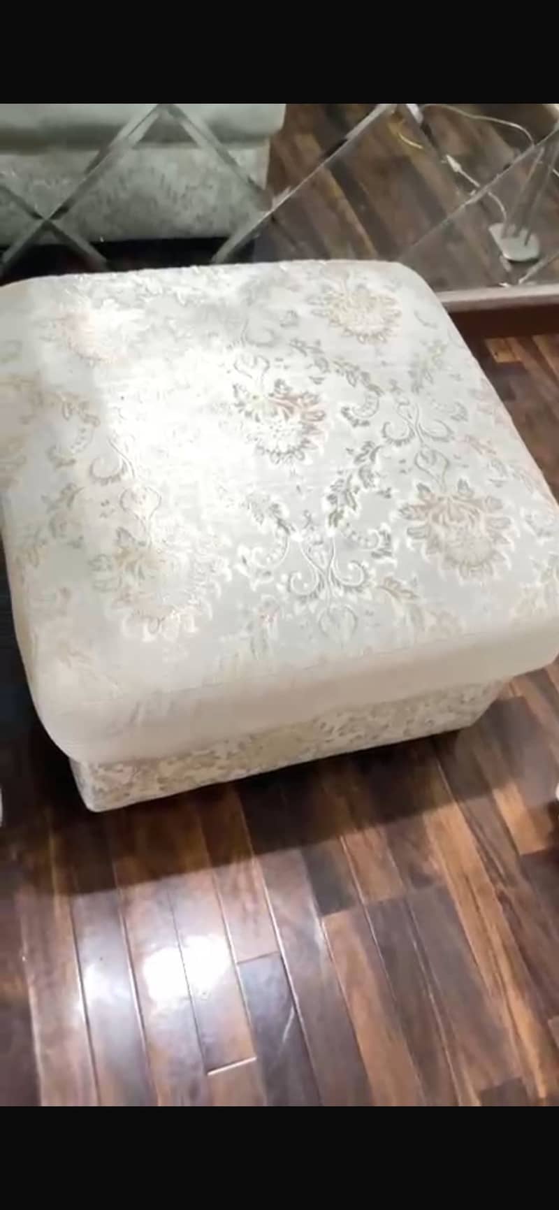 Complete Sofa set 7