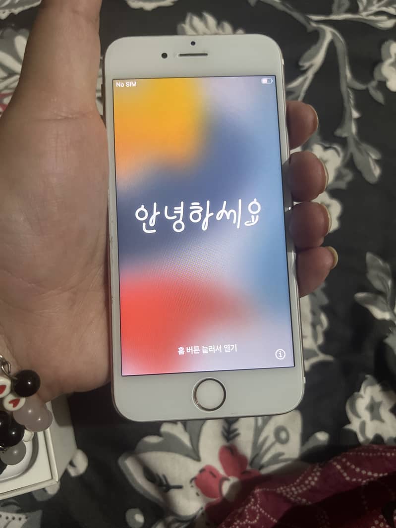 Apple iPhone 6S 1