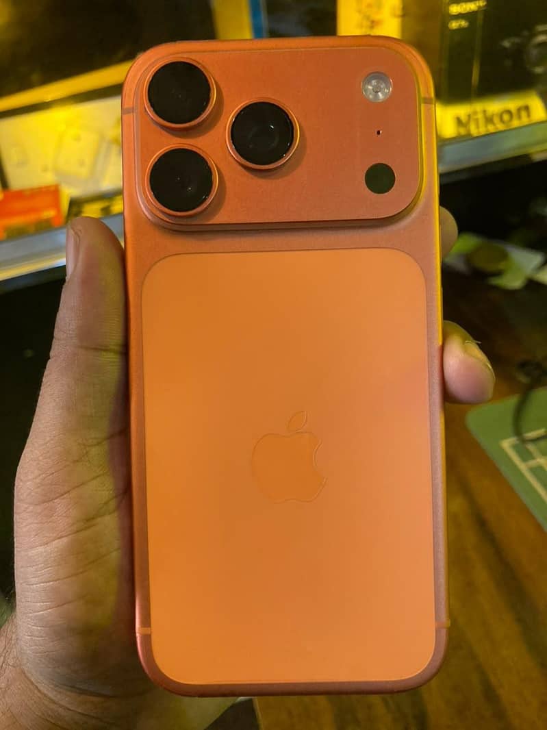 Apple iPhone 17 Pro 0