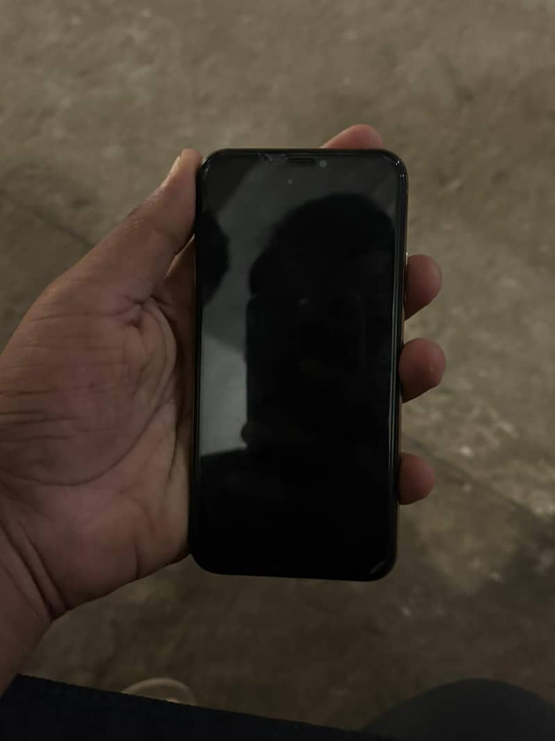 Apple iPhone XS 3