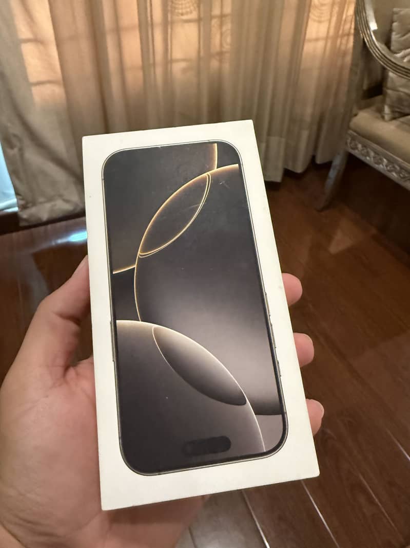 Apple iPhone 16 Pro 2
