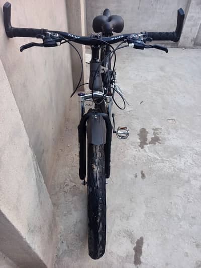 Plus brand ki cycle hy full size hy no fault gear sab koch perfect hy