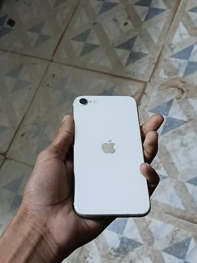 Apple iPhone SE
