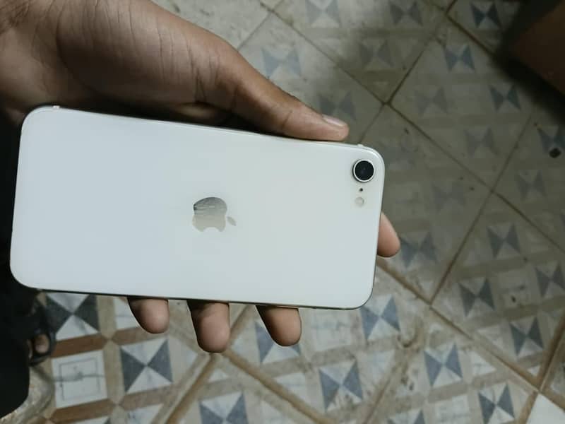 Apple iPhone SE 5