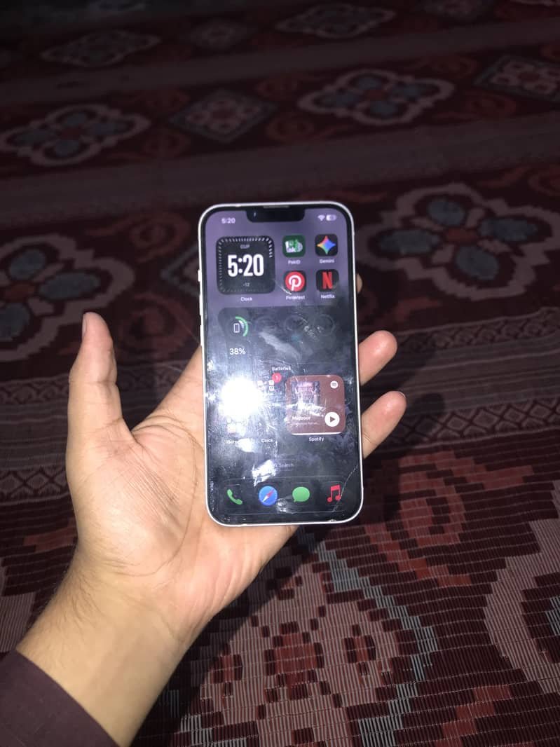 Apple iPhone 14 6