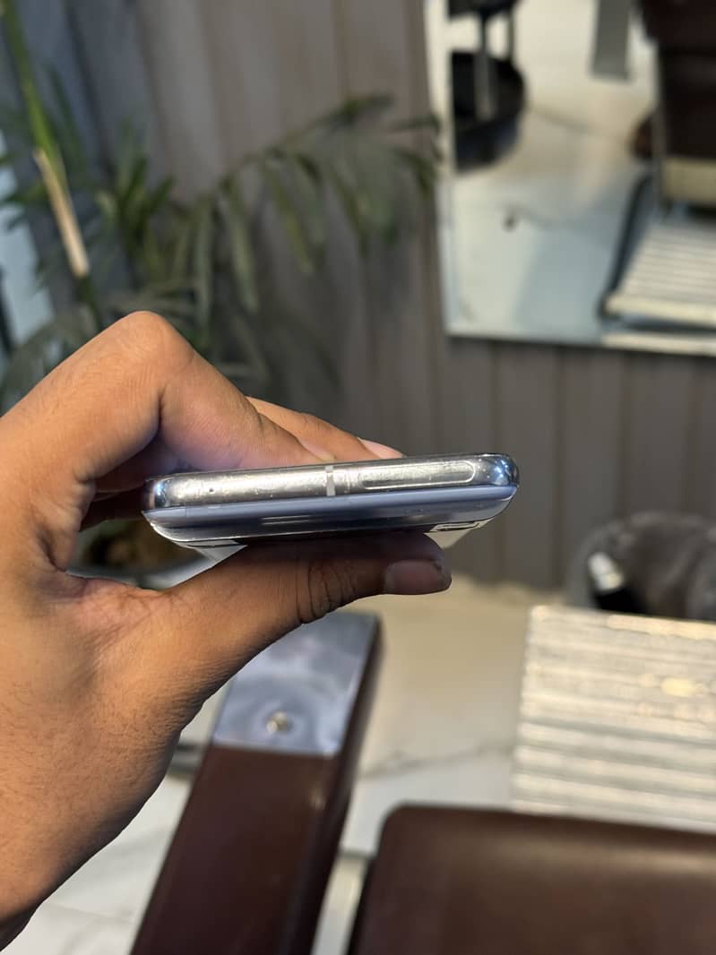 Google pixel 8 pro 4