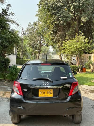 Toyota Vitz 2011